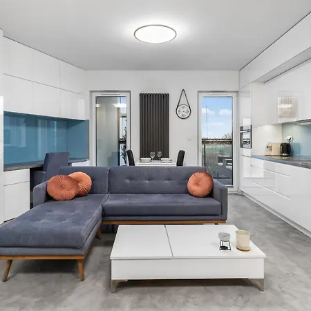 Nice To Host You Apartament Przy Stadionie Narodowym Apartment