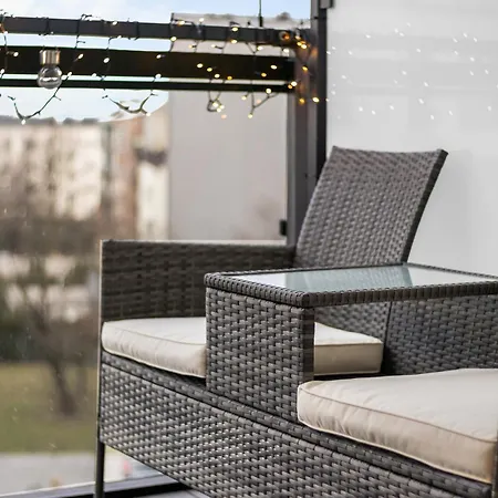 Nice To Host You Apartament Przy Stadionie Narodowym Apartmán *