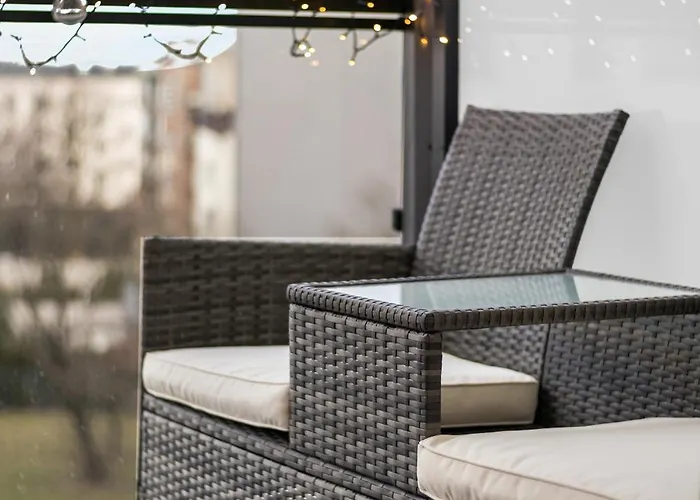 Nice To Host You Apartament Przy Stadionie Narodowym Apartment *